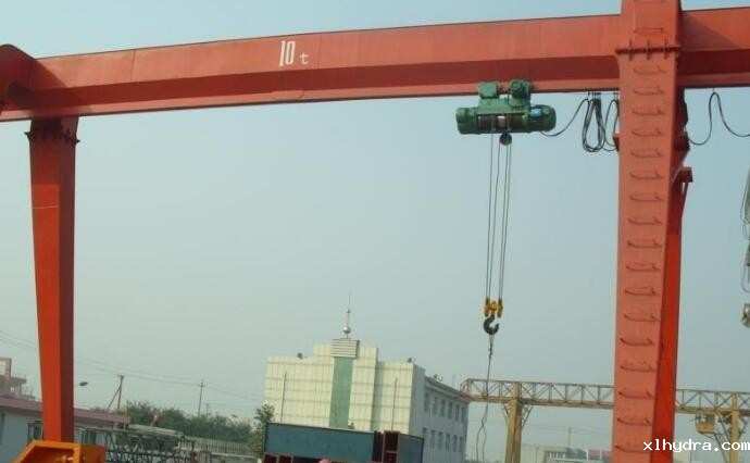 MH10吨全包厢星空彩票开奖号-10吨龙门吊高清图片