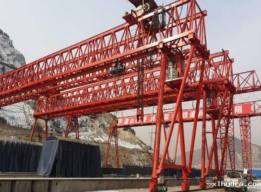 湖南梁场提梁机_80吨提梁机安装调试及流程_附提梁机安装检测视频