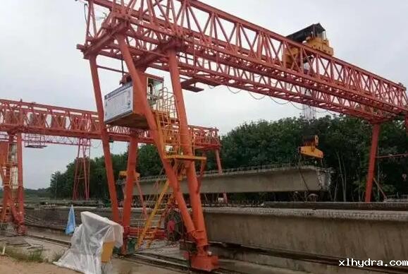 轻小型龙门吊结构设计及材料选用情况