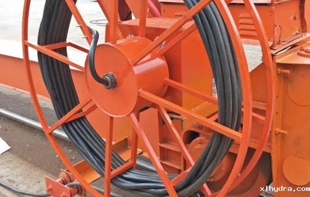 龙门吊电缆总是易折断，是什么原因造成的?