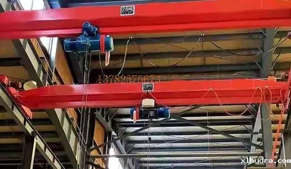 桥式起重机大车摇晃是怎么回事导致的？