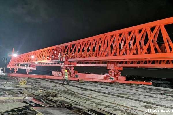 HNJQ60-360配重架桥机